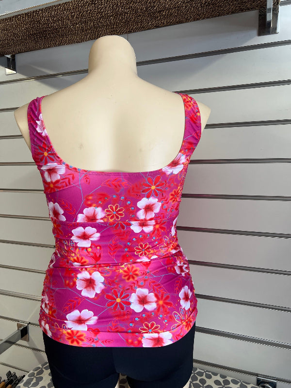 Women pink floral tankini top at back chlorine resistant